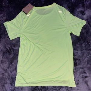 bnwt, nike, running tee